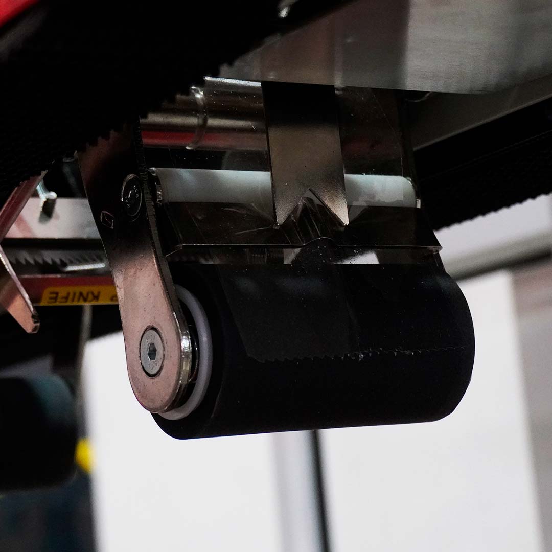 Seladora SXJ-7080B — detalhe do cabeçote de selagem