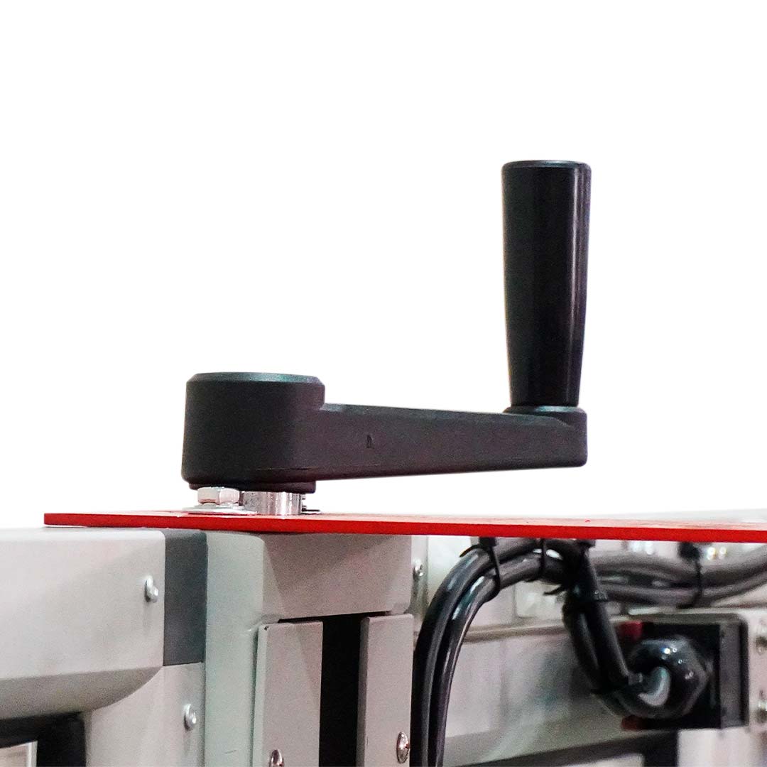 Seladora SXJ-7080B — detalhe da manivela de ajuste