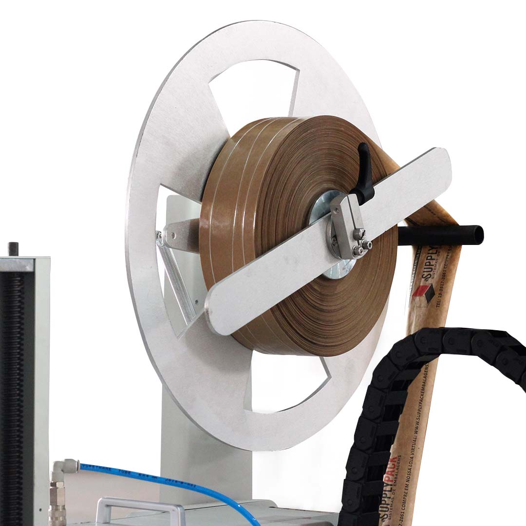 Seladora Eco Kraft 9001 — detalhe do rolo de fita gomada kraft
