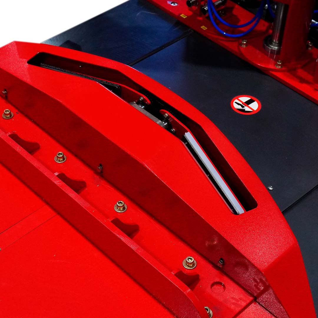 Detalhe da rampa e mesa giratória da SPE-2400FA